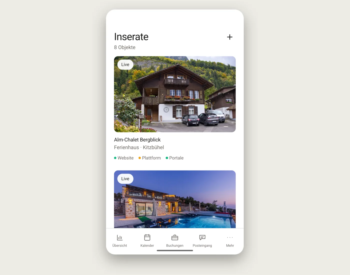 Inserate der myNextDays-App mit Vertriebskanälen je Objekt Inserate-Übersicht der myNextDays-App mit acht Ferienwohnungen, Status Live und Zustand der Kanäle Website, Plattform, Portale
